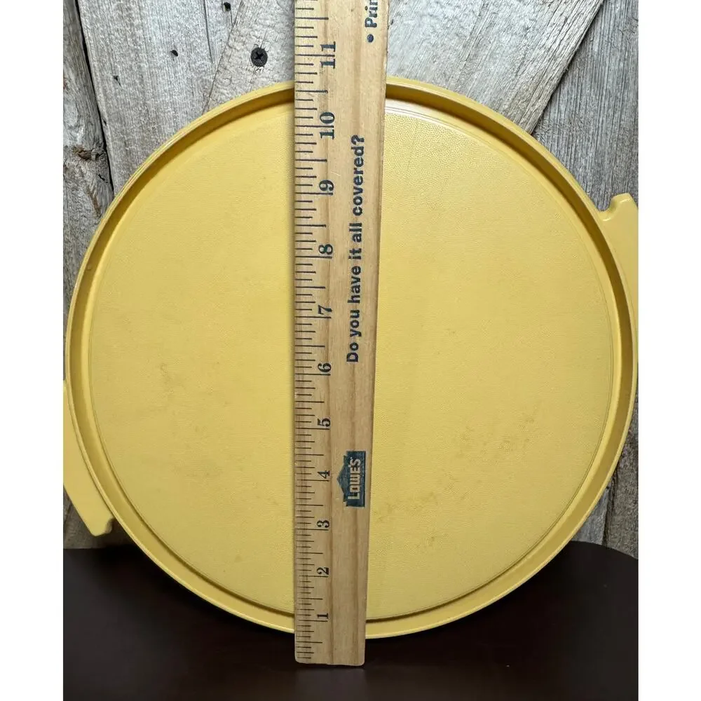 Vintage Tupperware Cake Saver #683 And #684 Carrier Taker Keeper Harvest Gold